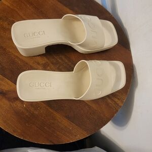Gucci Women's Cream Slide Sandals